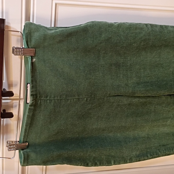 Tuckernuck Green Ashford Corduroy Pants Size Medium - Picture 4 of 8